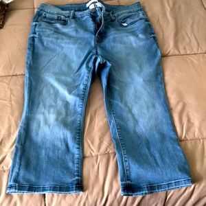 Eucccc lb size 16 Jean capris
